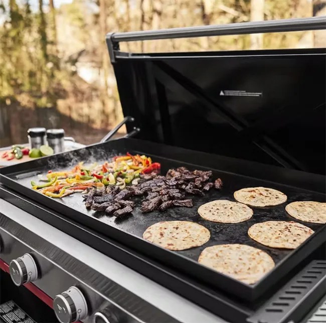 flat top grill cooking food