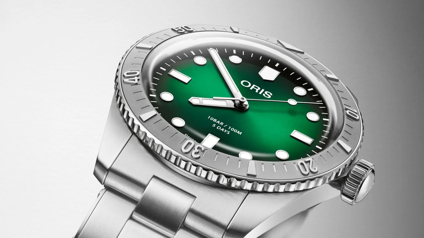 oris dive watch with green dial