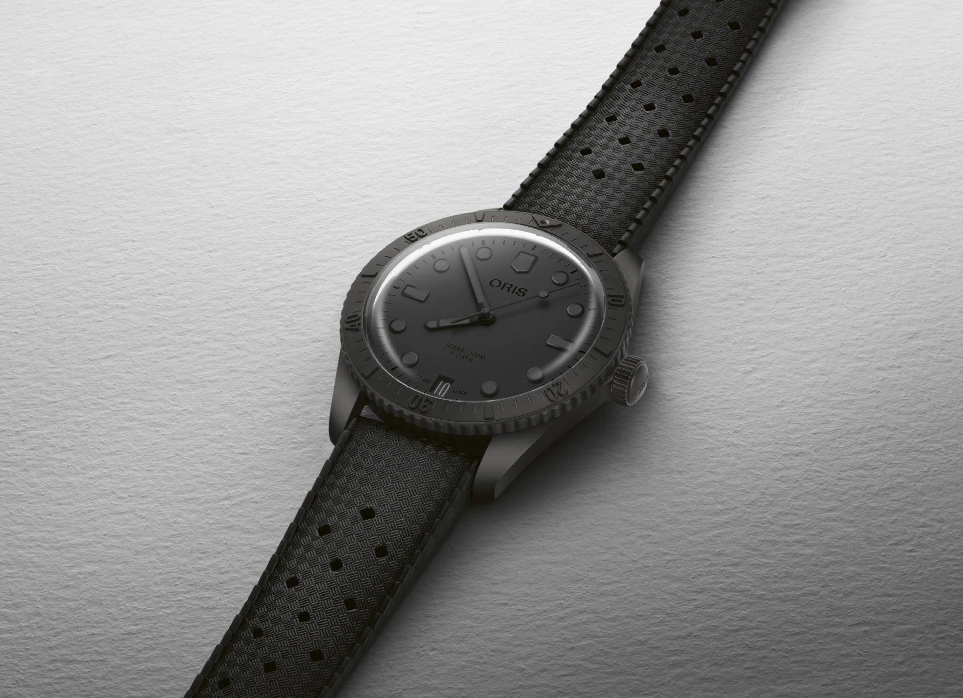 black oris dive watch