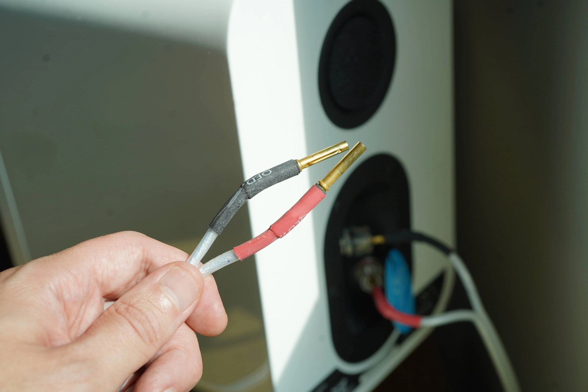 speaker cables