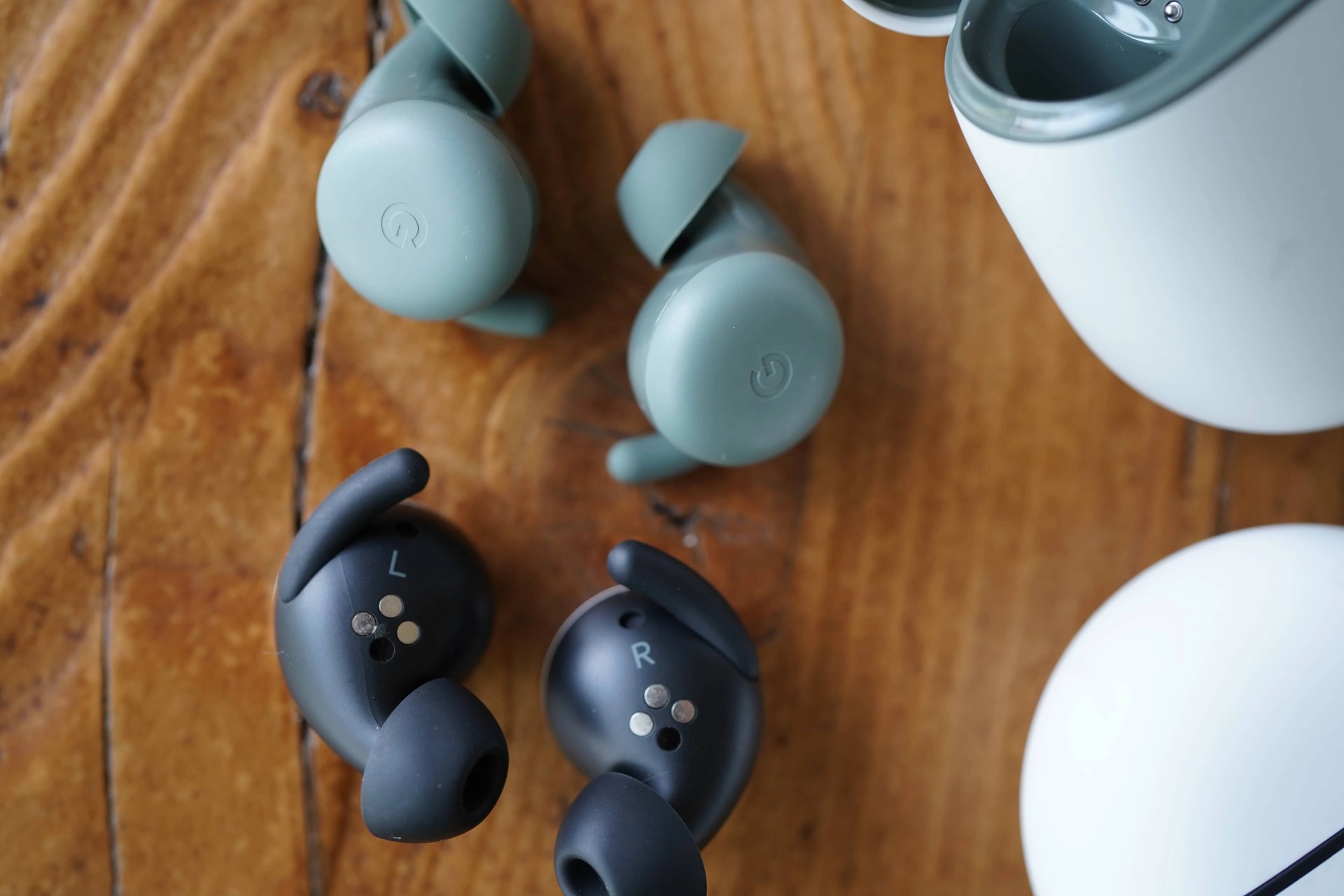 Google Pixel Buds 2 leak