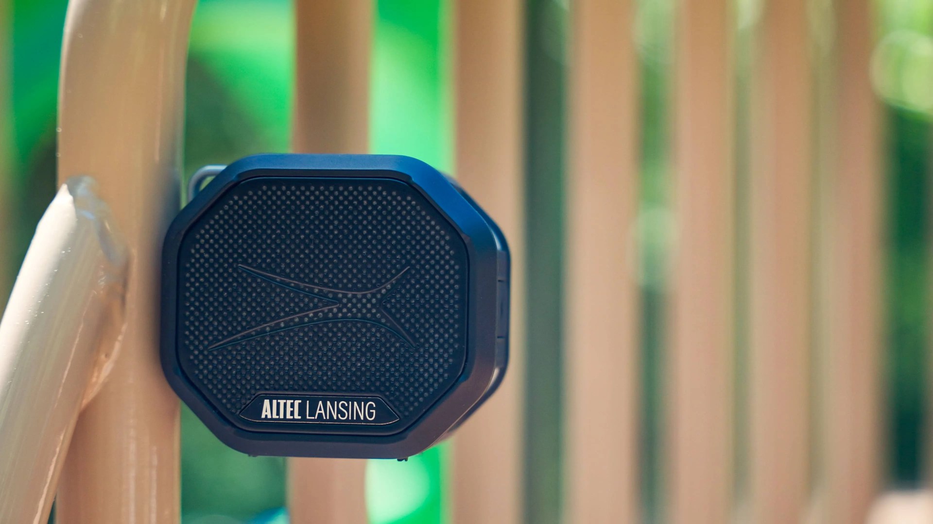 Altec Lansing speaker