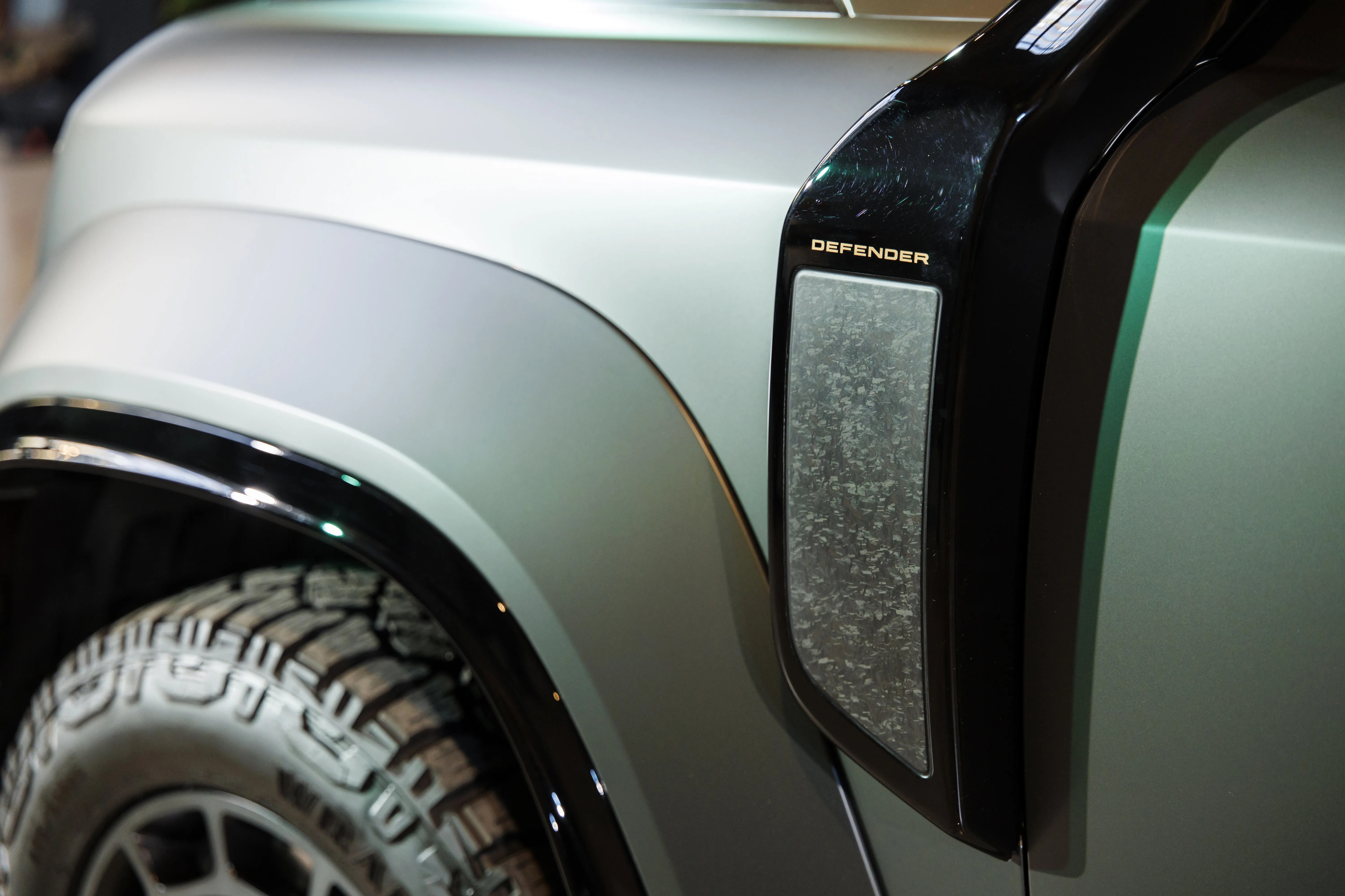 land rover defender octa