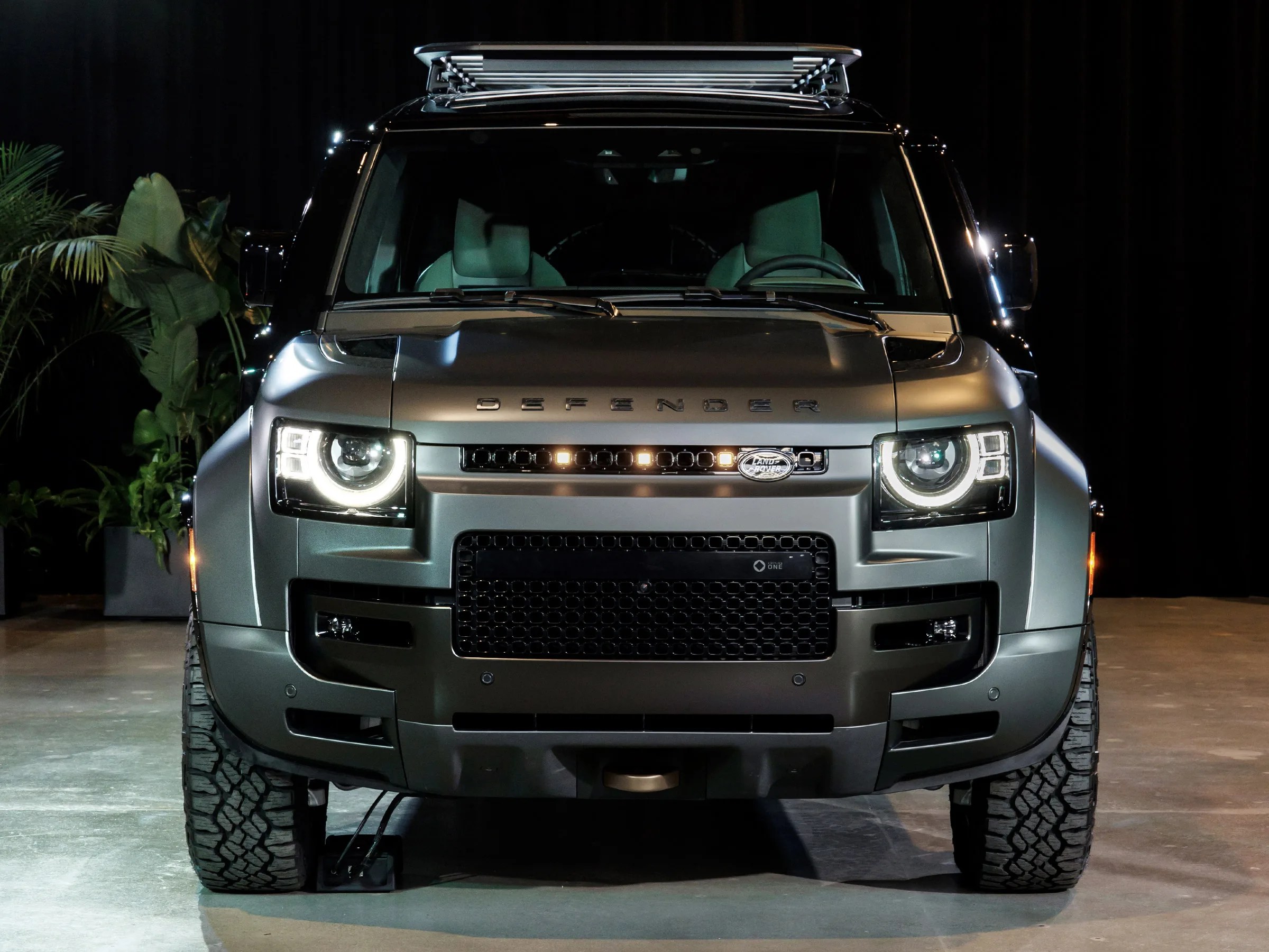 land rover defender octa