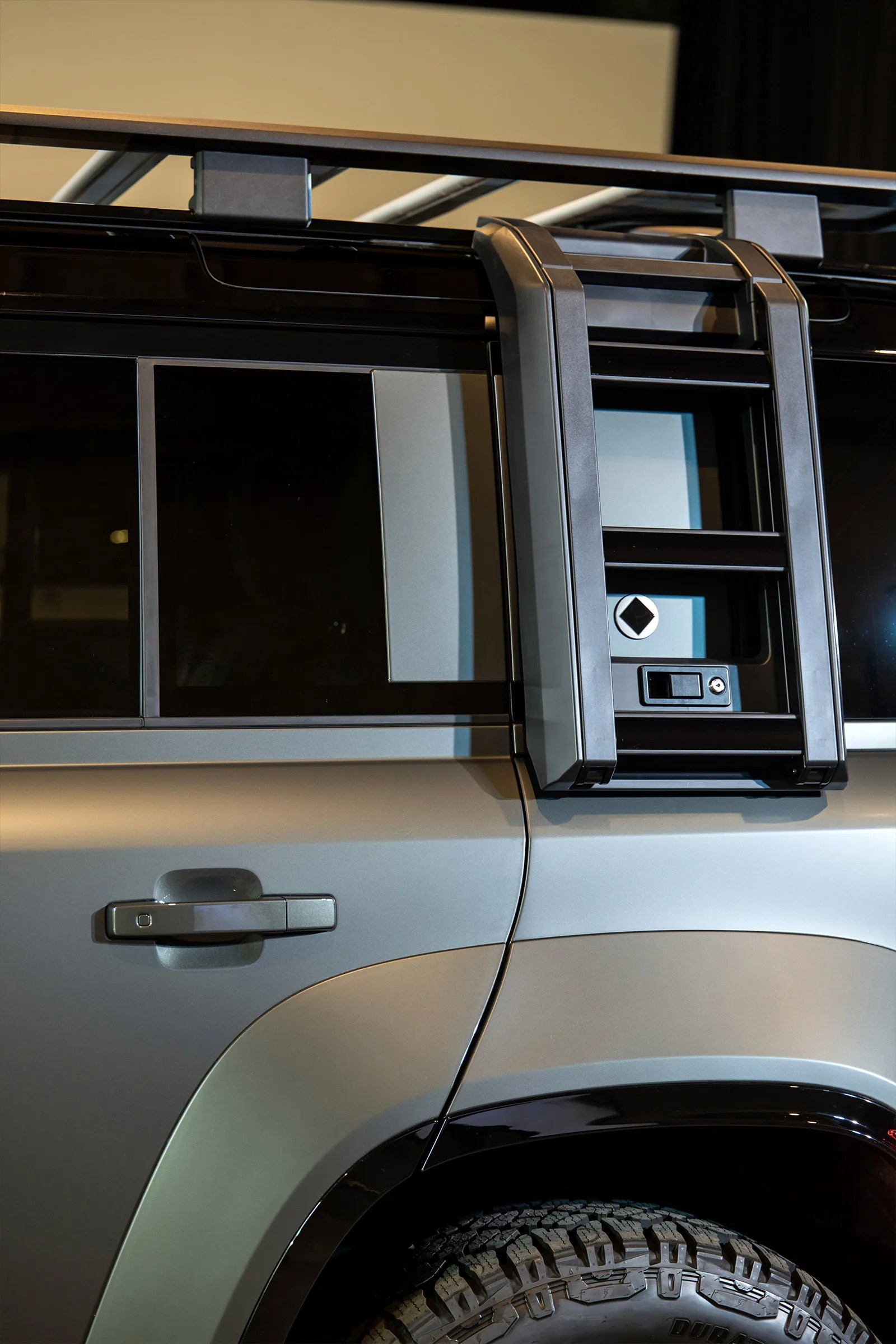land rover defender octa