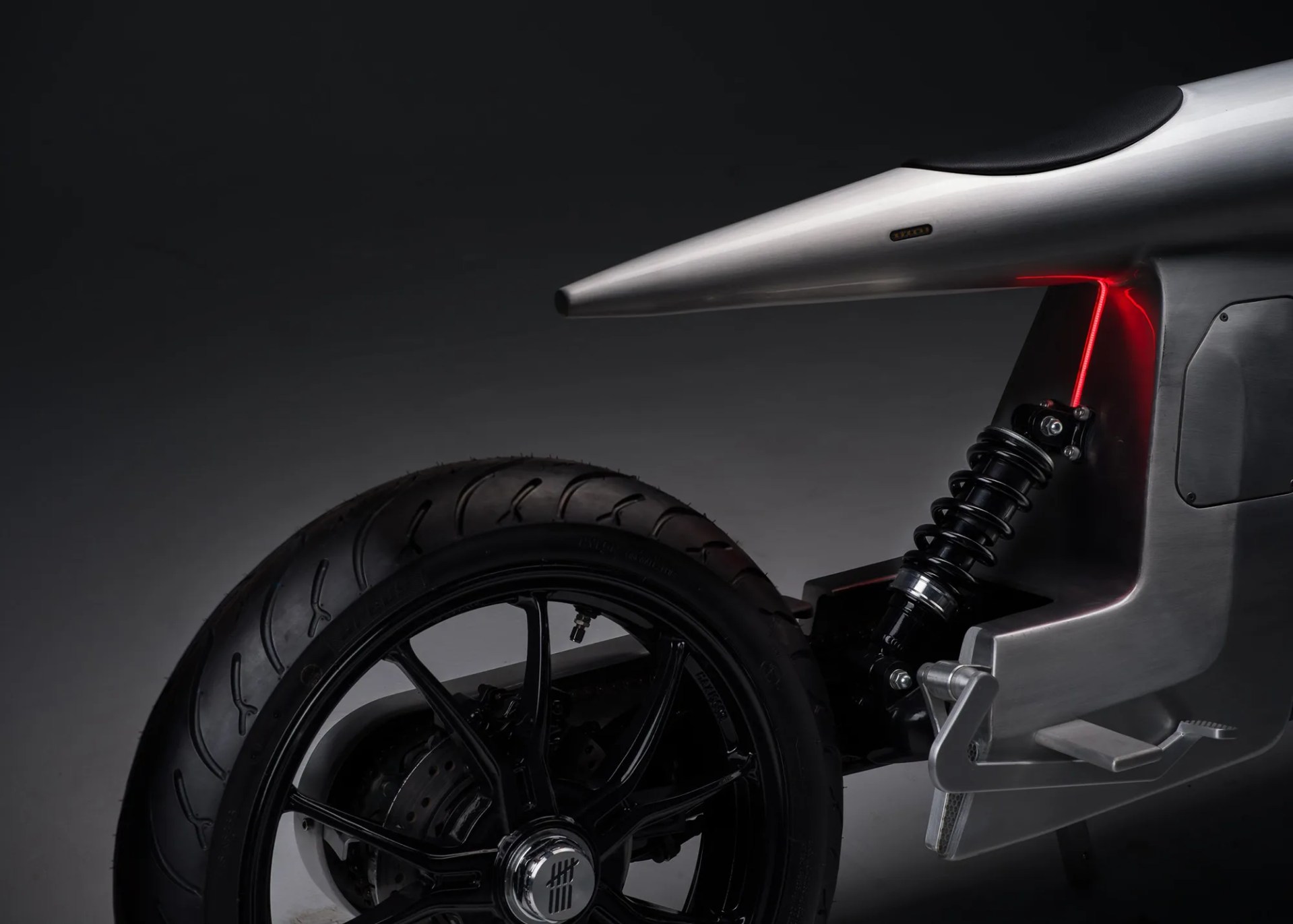 bandit9-eve-odyssey-v2-rear-light