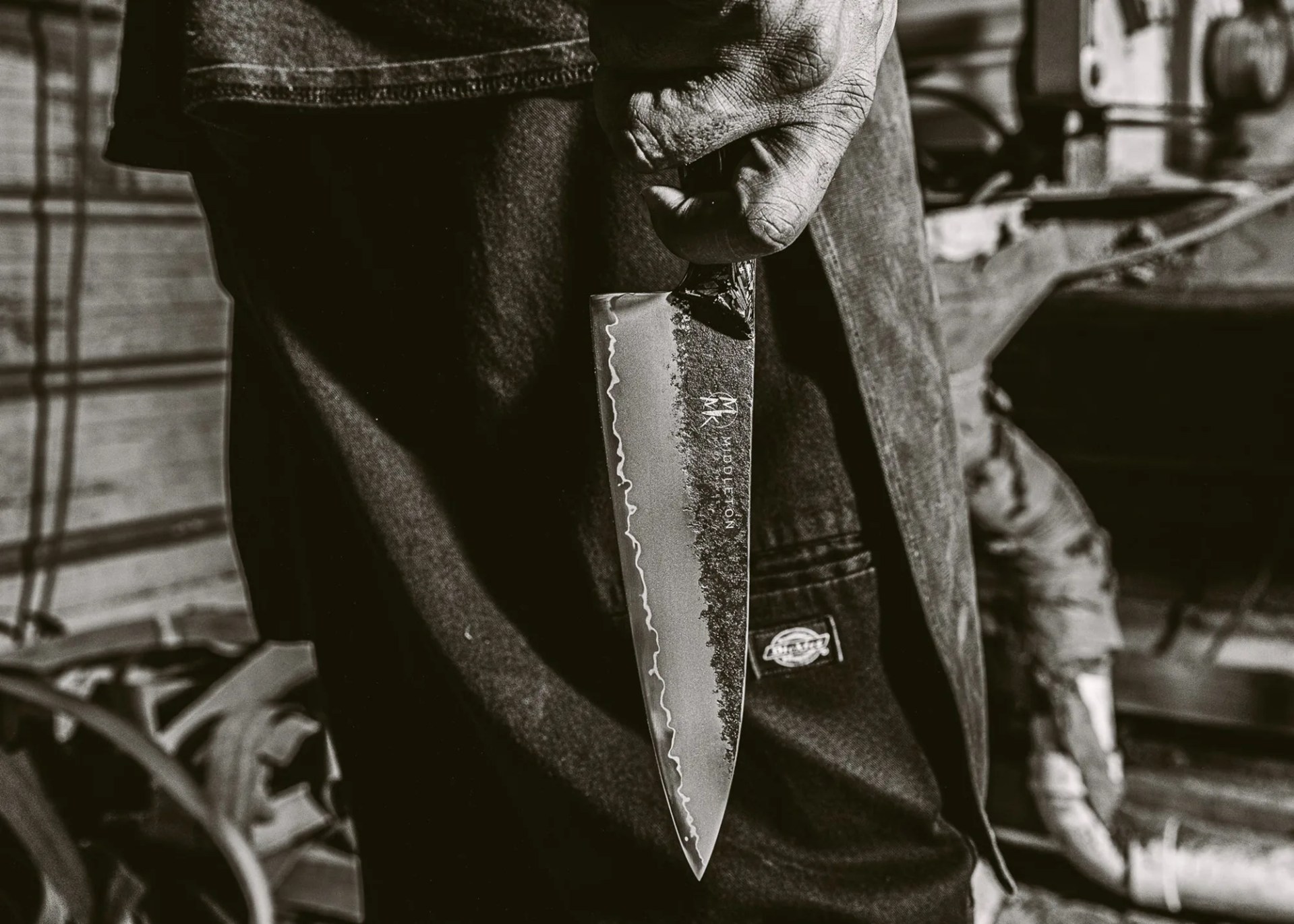 middleton-made-knives-nakarobi-black-and-white