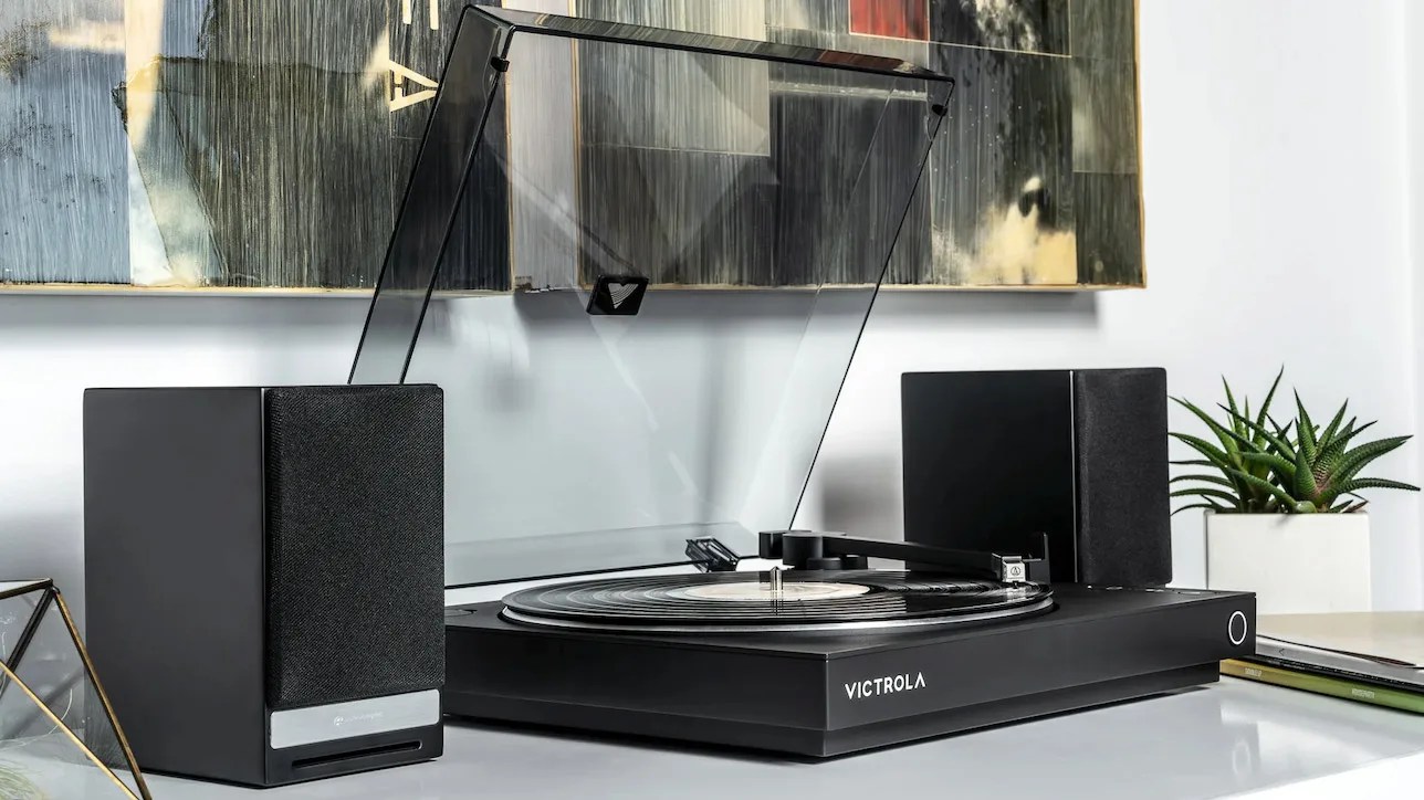 Victrola Automatic turntable