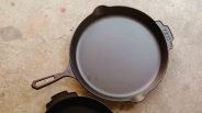 yeti cast iron skillet