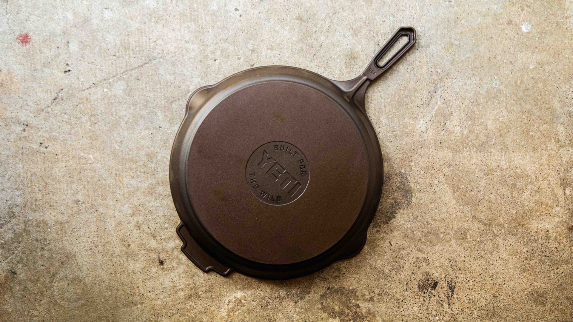 yeti cast iron skillet