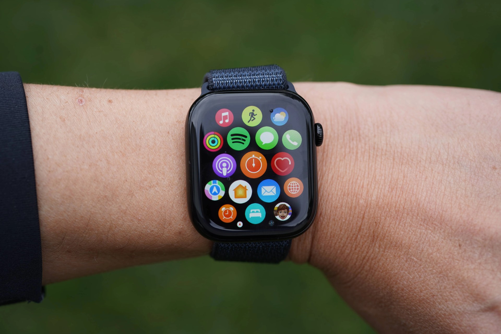 Apple Watch Series 10 lead