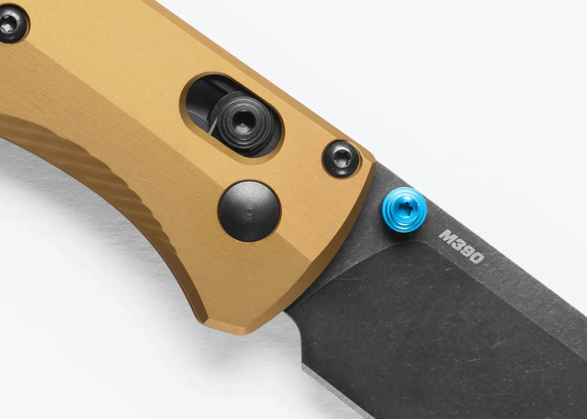 benchmade-bugout-macro-reverse