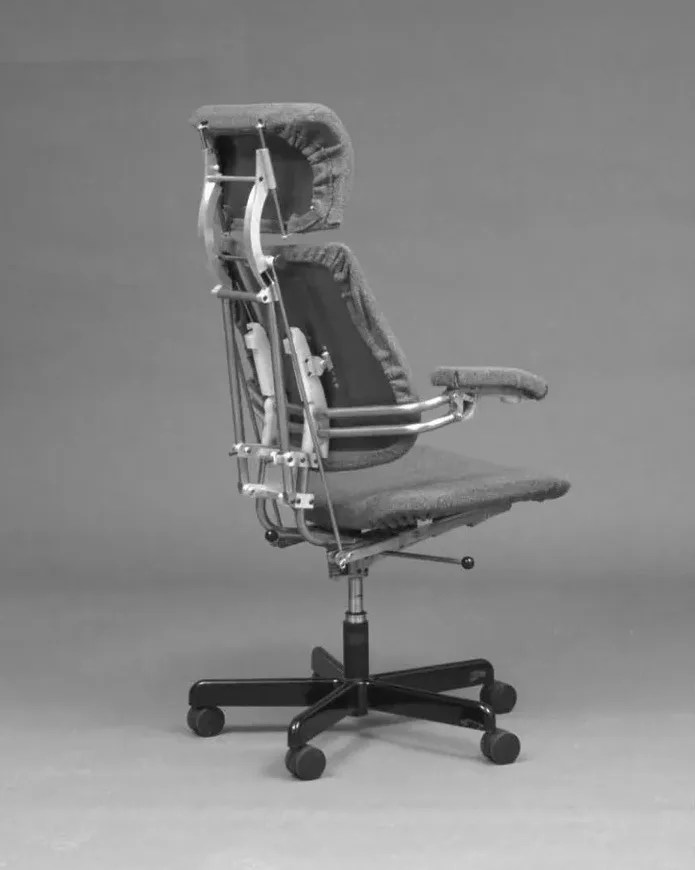 black and white photo of an office chair