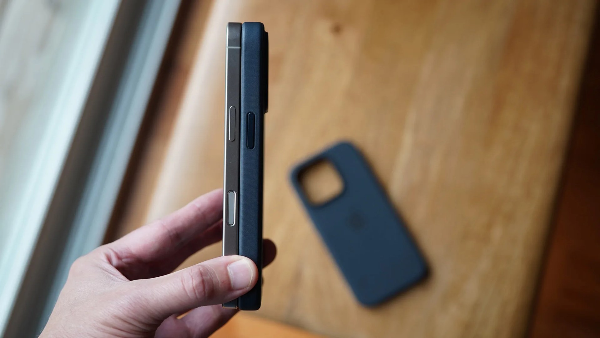 iPhone 16 Pro and iPhone 15 Pro case