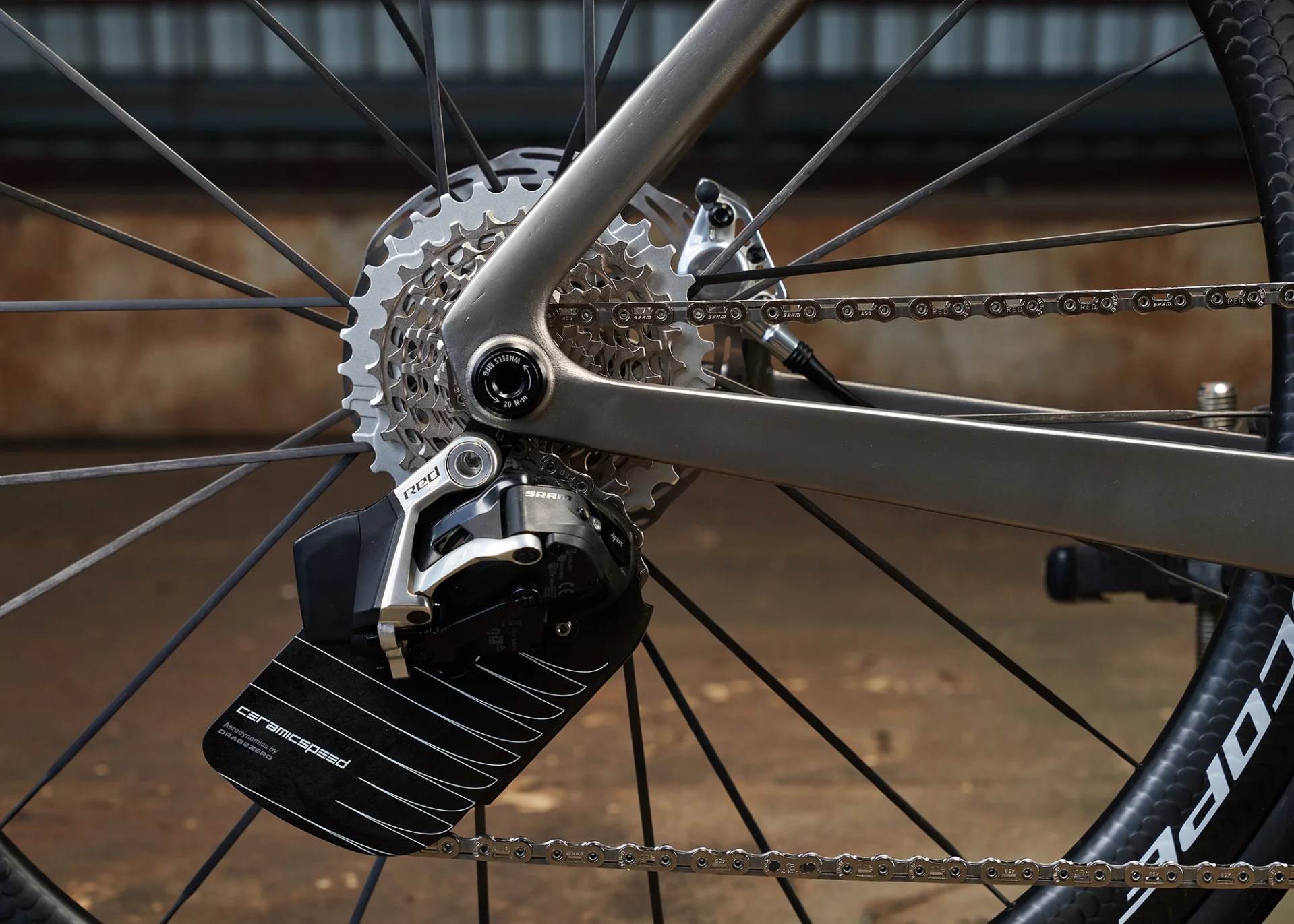 no-22-reactor-aero-chain-cogs-derailleur