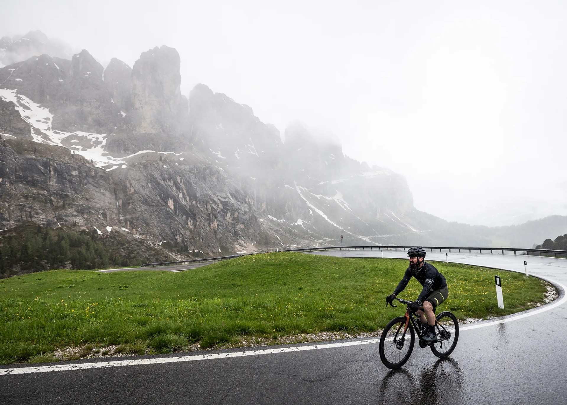 pinarello dogma f dolomites