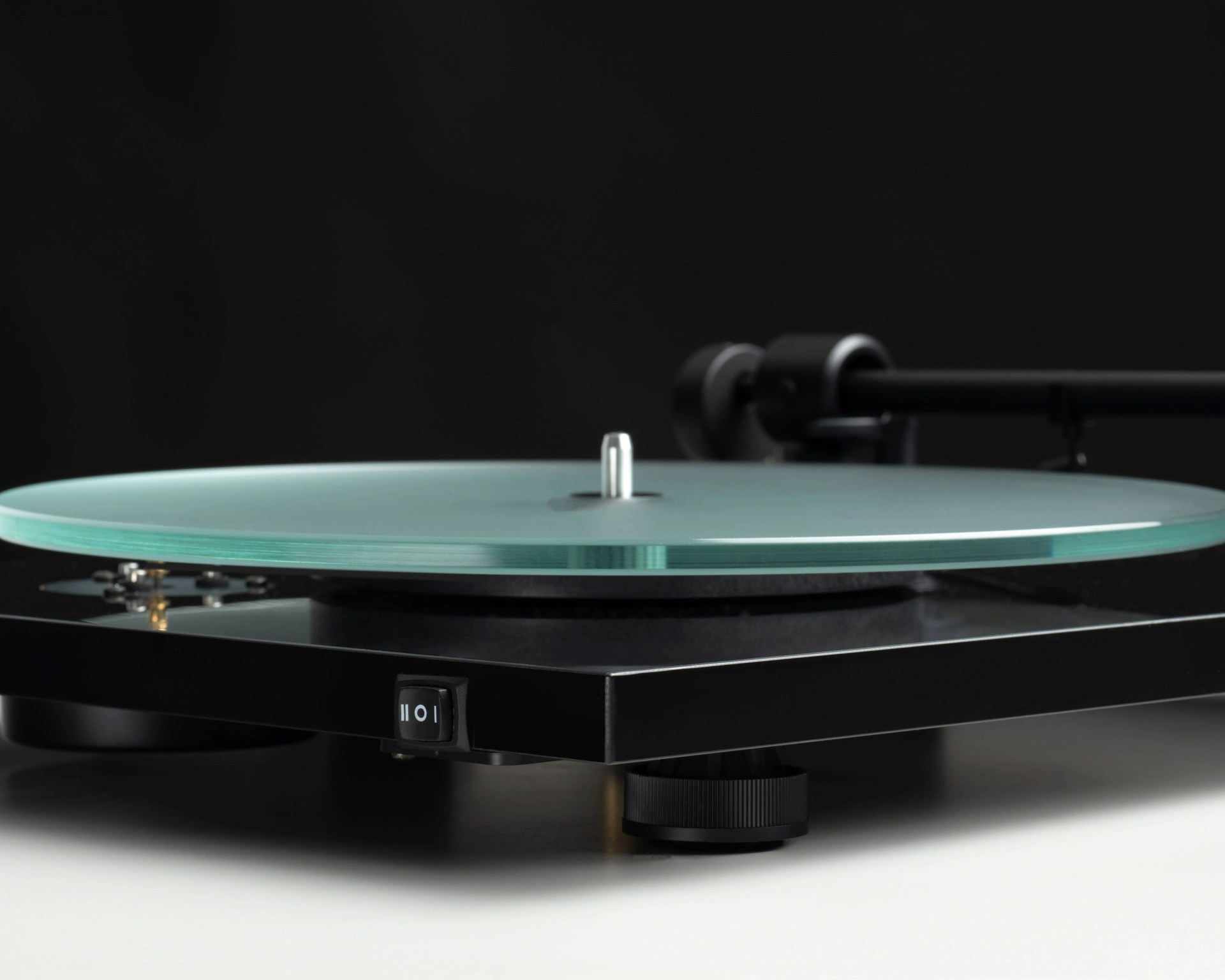 Pro-Ject T1 Evo turntable
