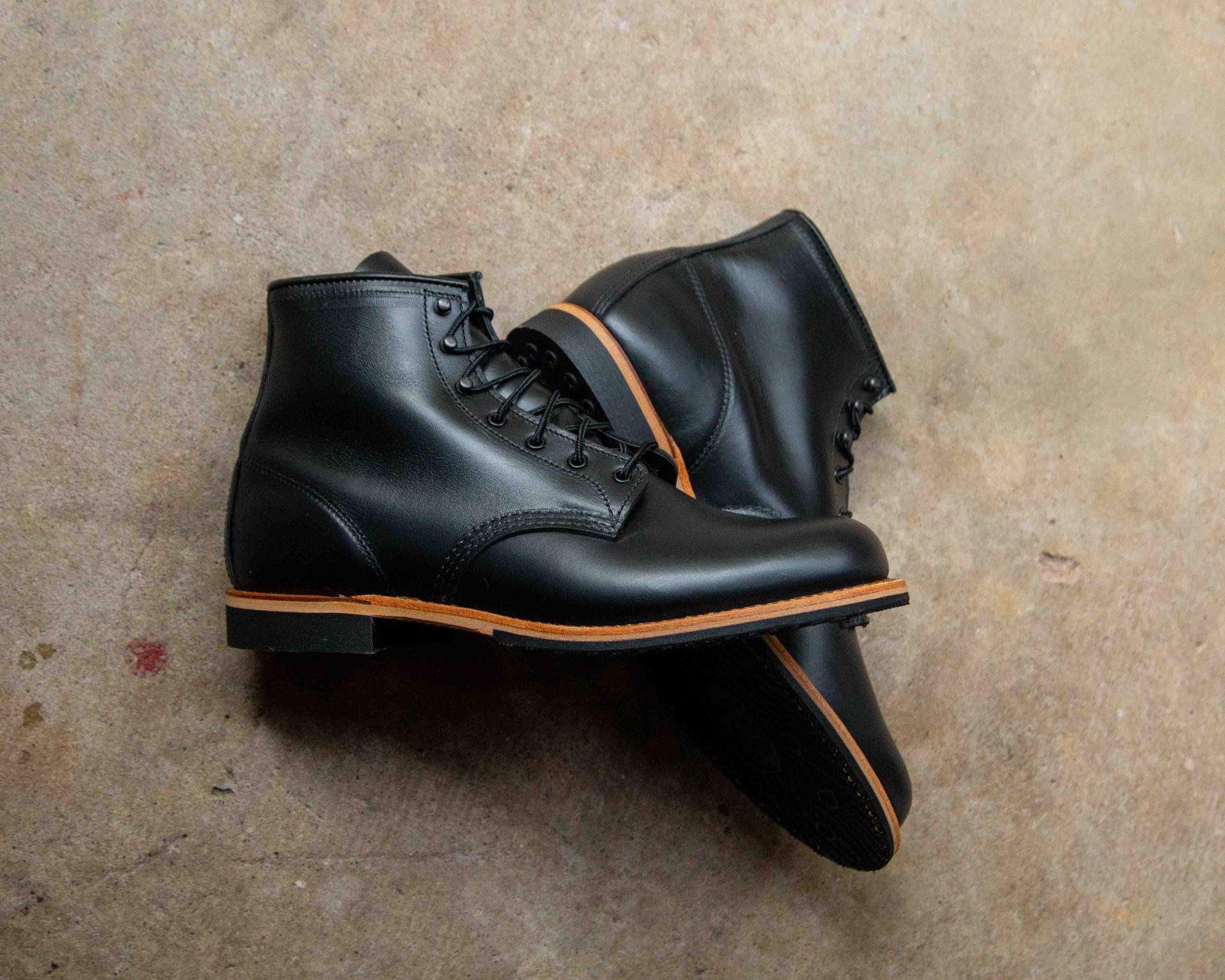red wing black boots