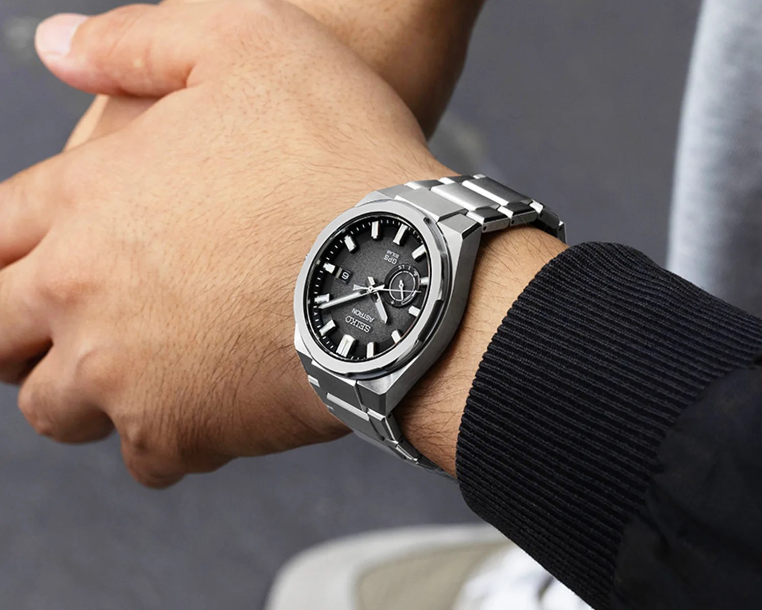 seiko watch on a mans wrist