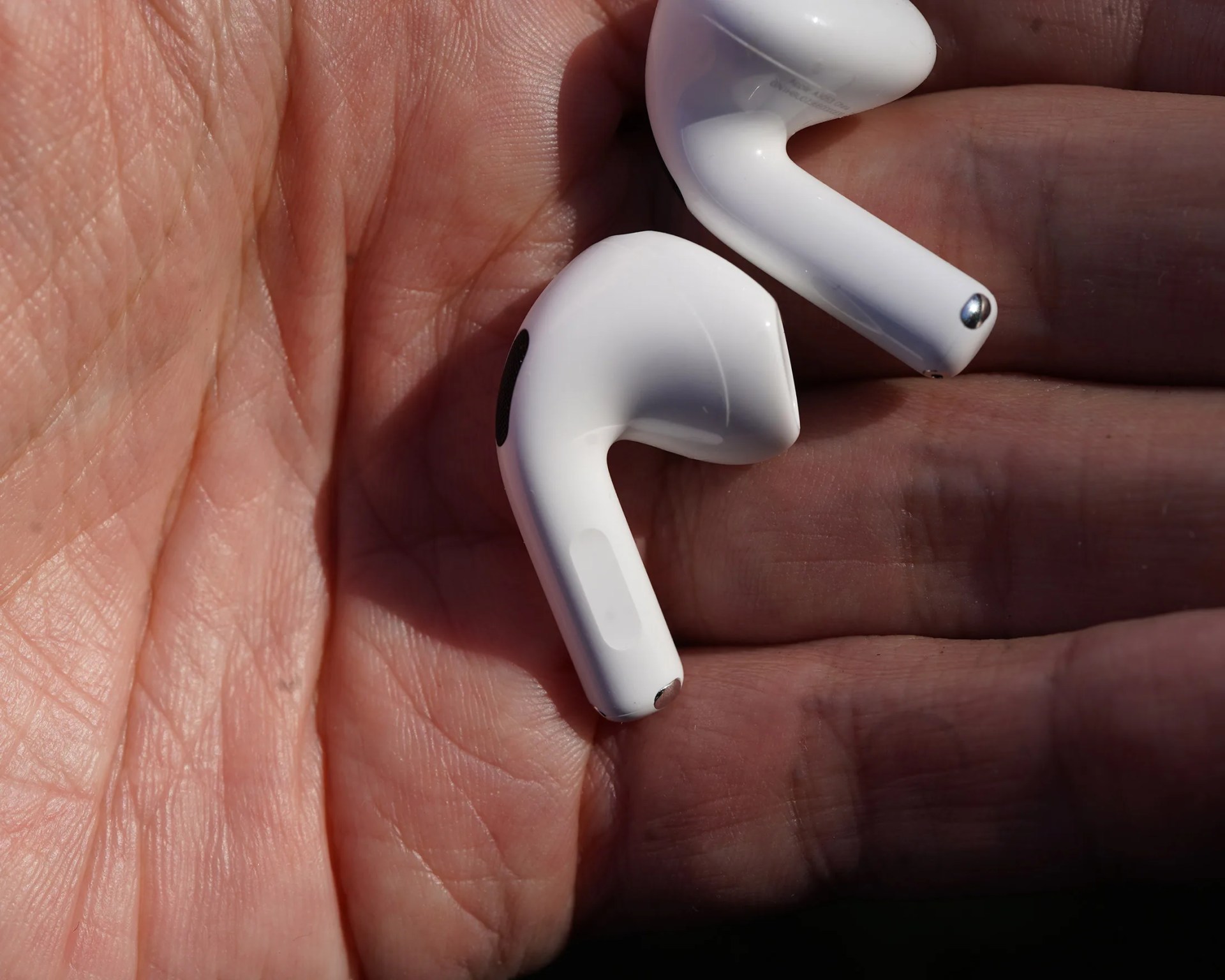 AirPods 4 comparison