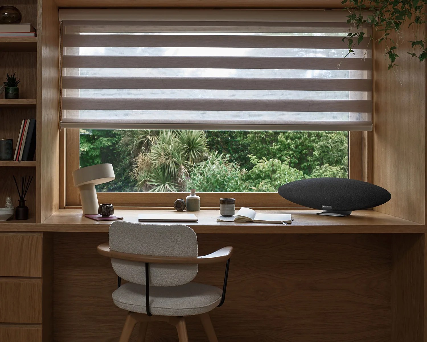 Bowers & Wilkins Zeppelin Pro Edition wireless speaker