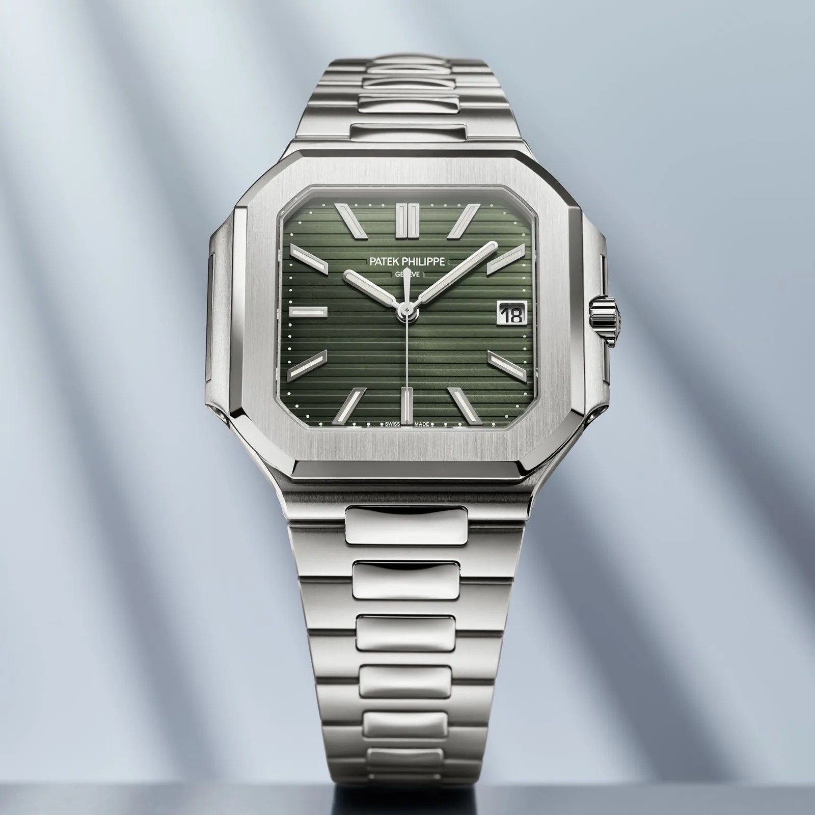a patek philippe cubitus watch