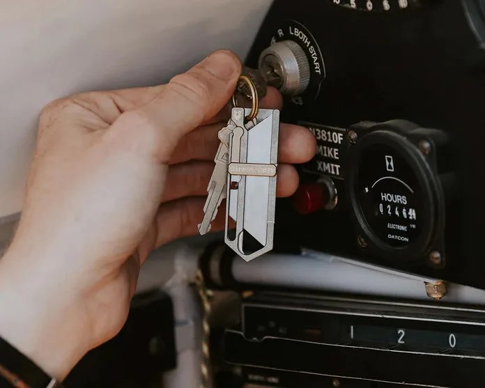 Aerocrafted utility knife