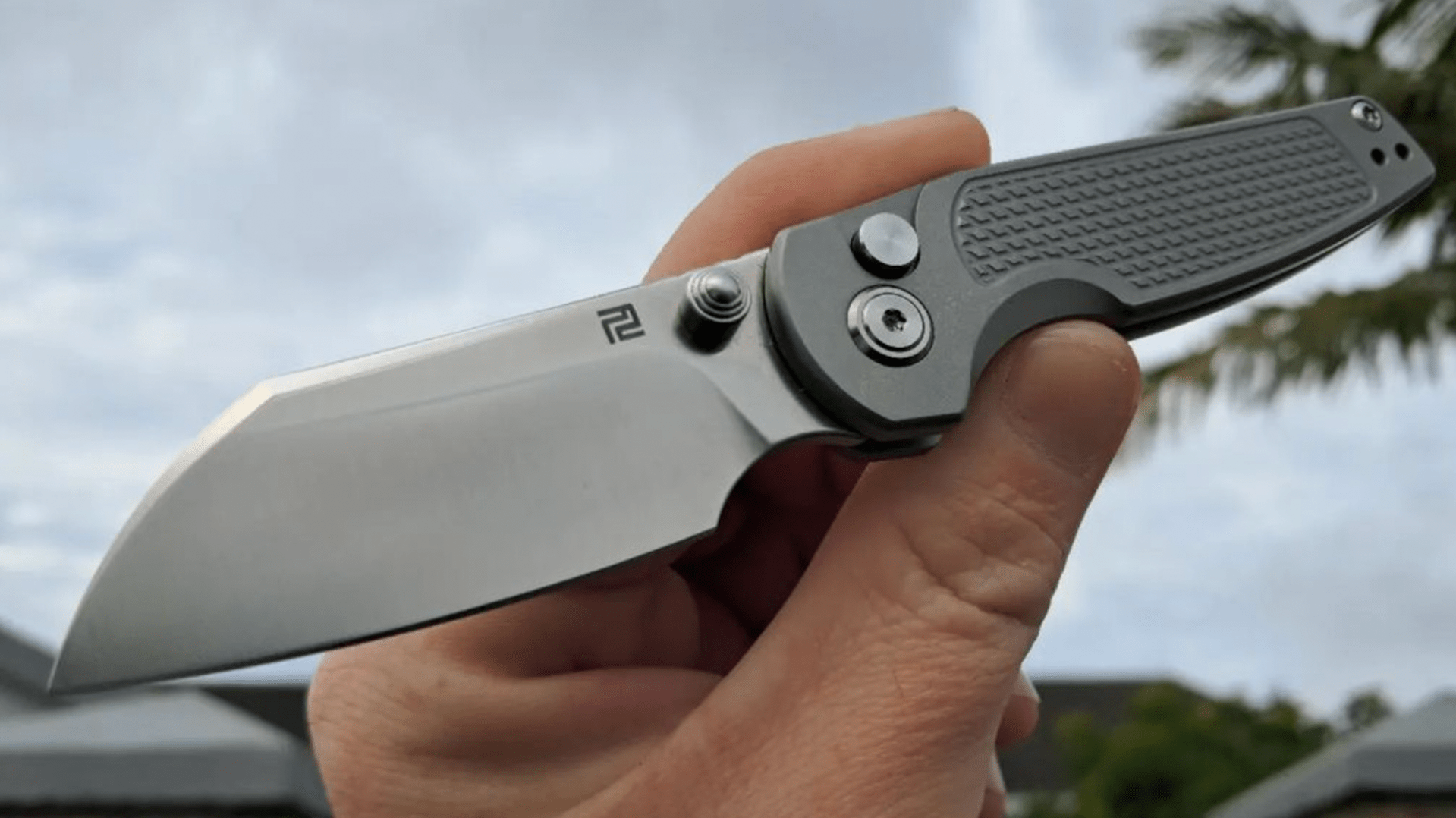 artisan cutlery cleo in hand