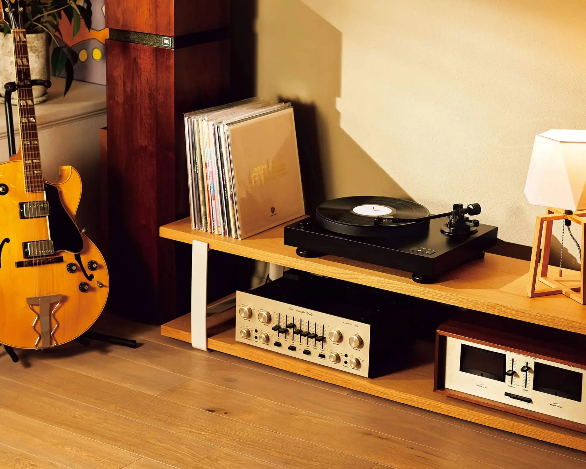 Audio-Technica AT-LP8X turntable