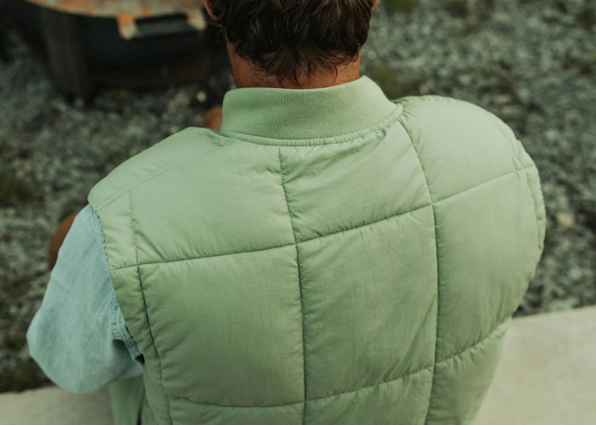 flint and tinder vest back