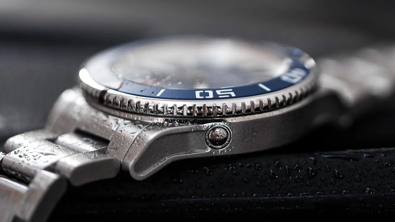 hanhart dive watch
