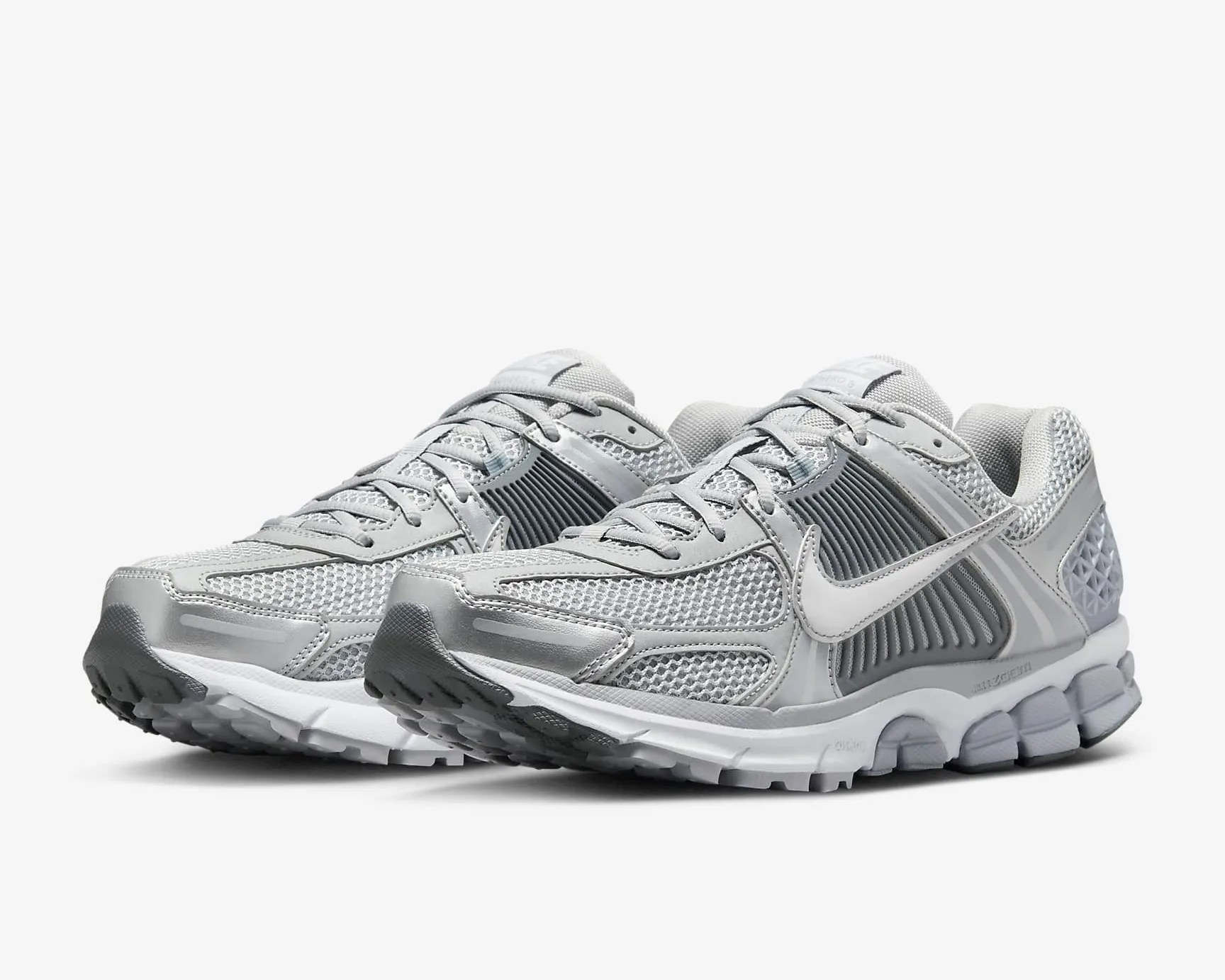 gray nike sneakers