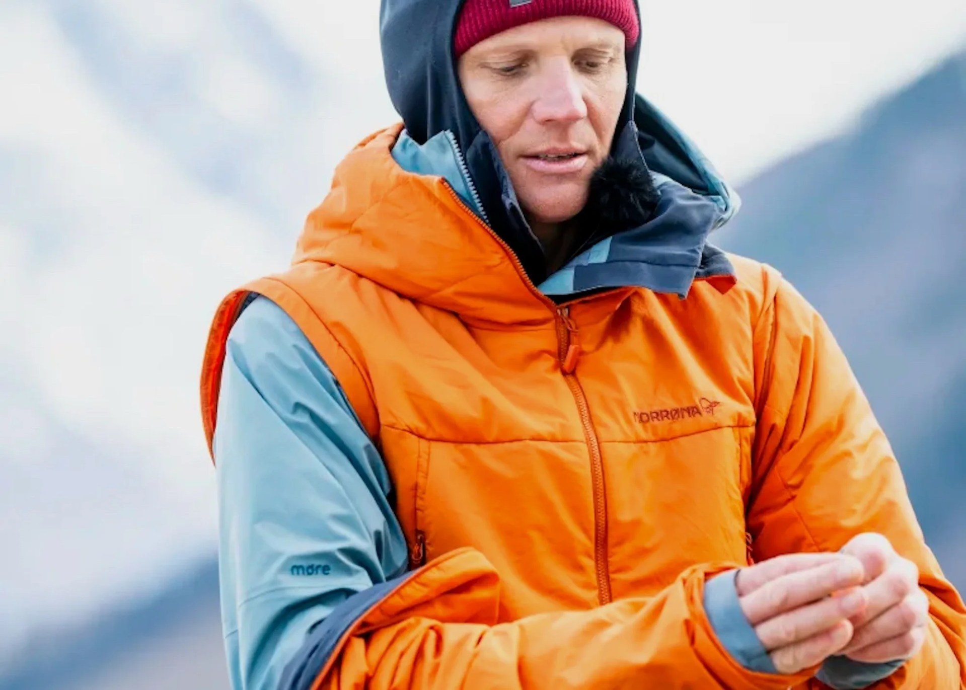 norrøna møre thermo60 aero200 jacket sleeve removal closeup