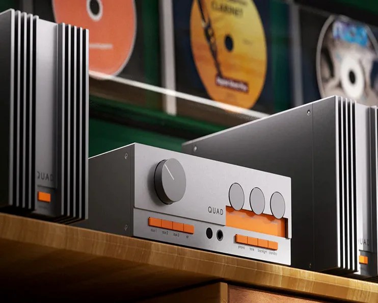 Quad 33 amplifier