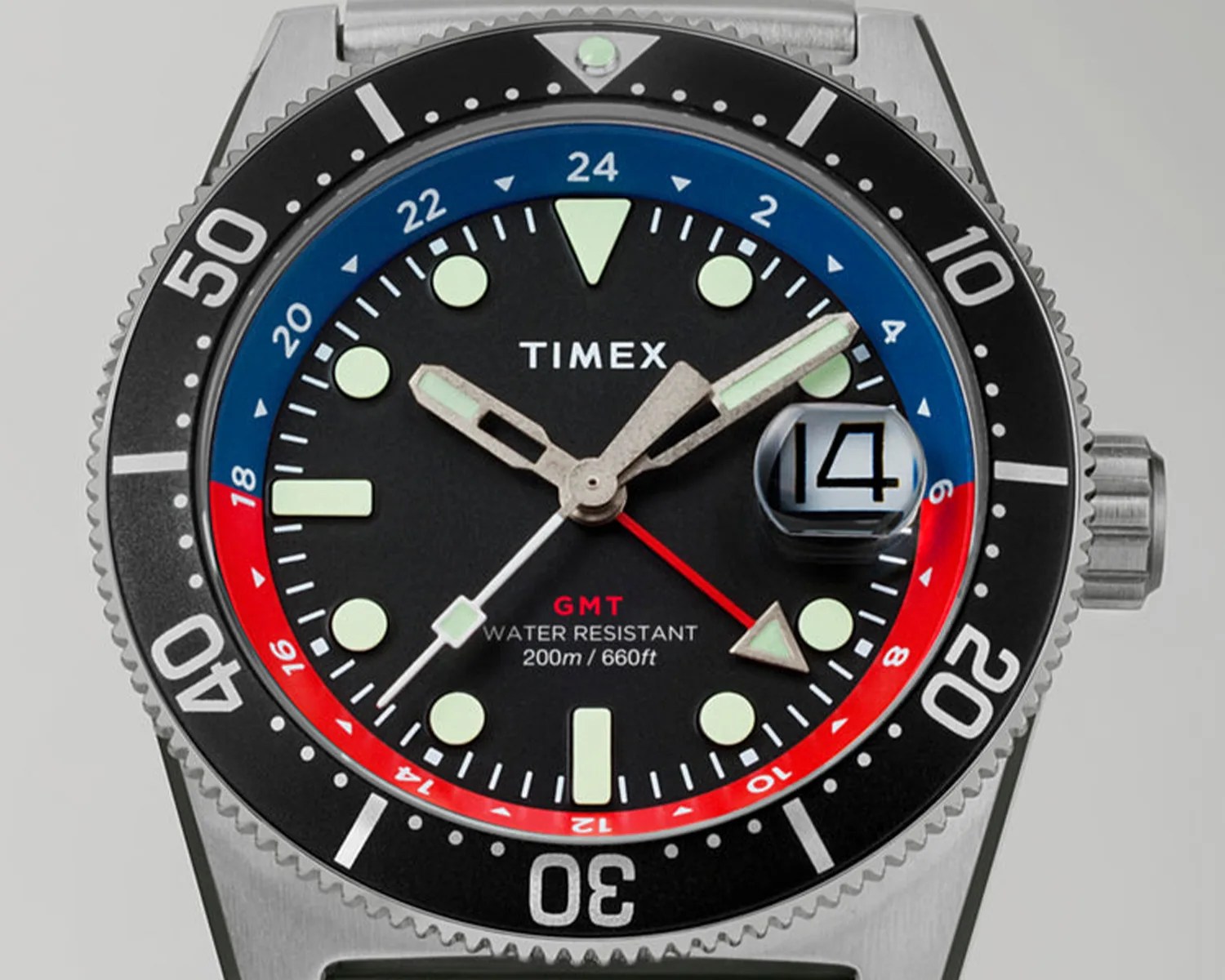 timex dive watch closeup