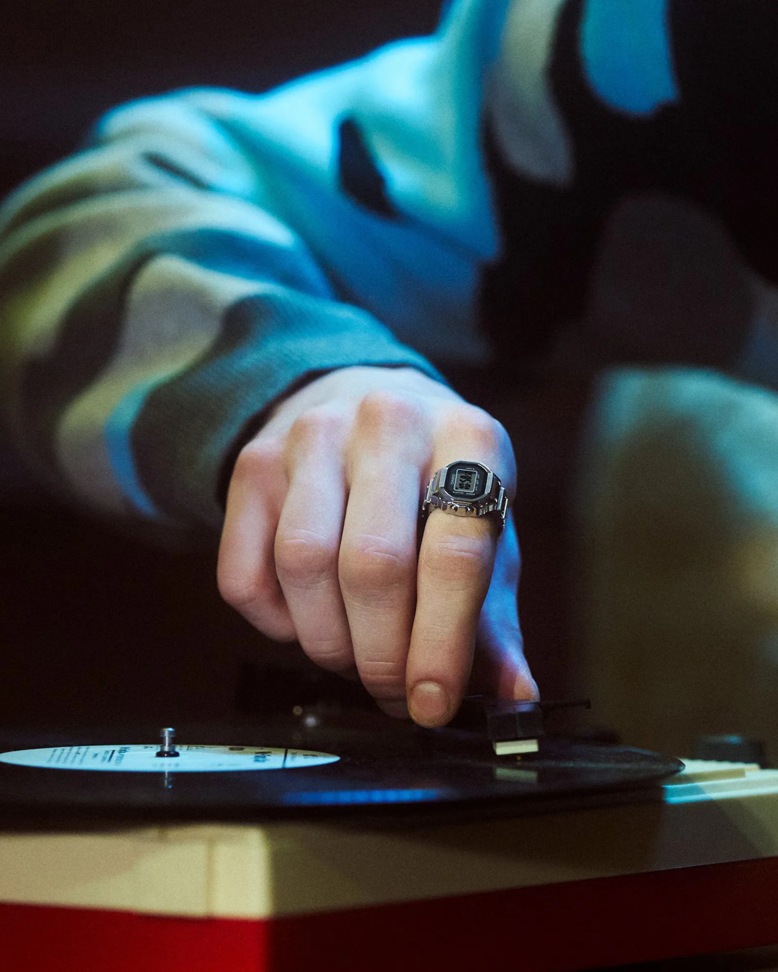 Casio CRW-001-1JR smart ring