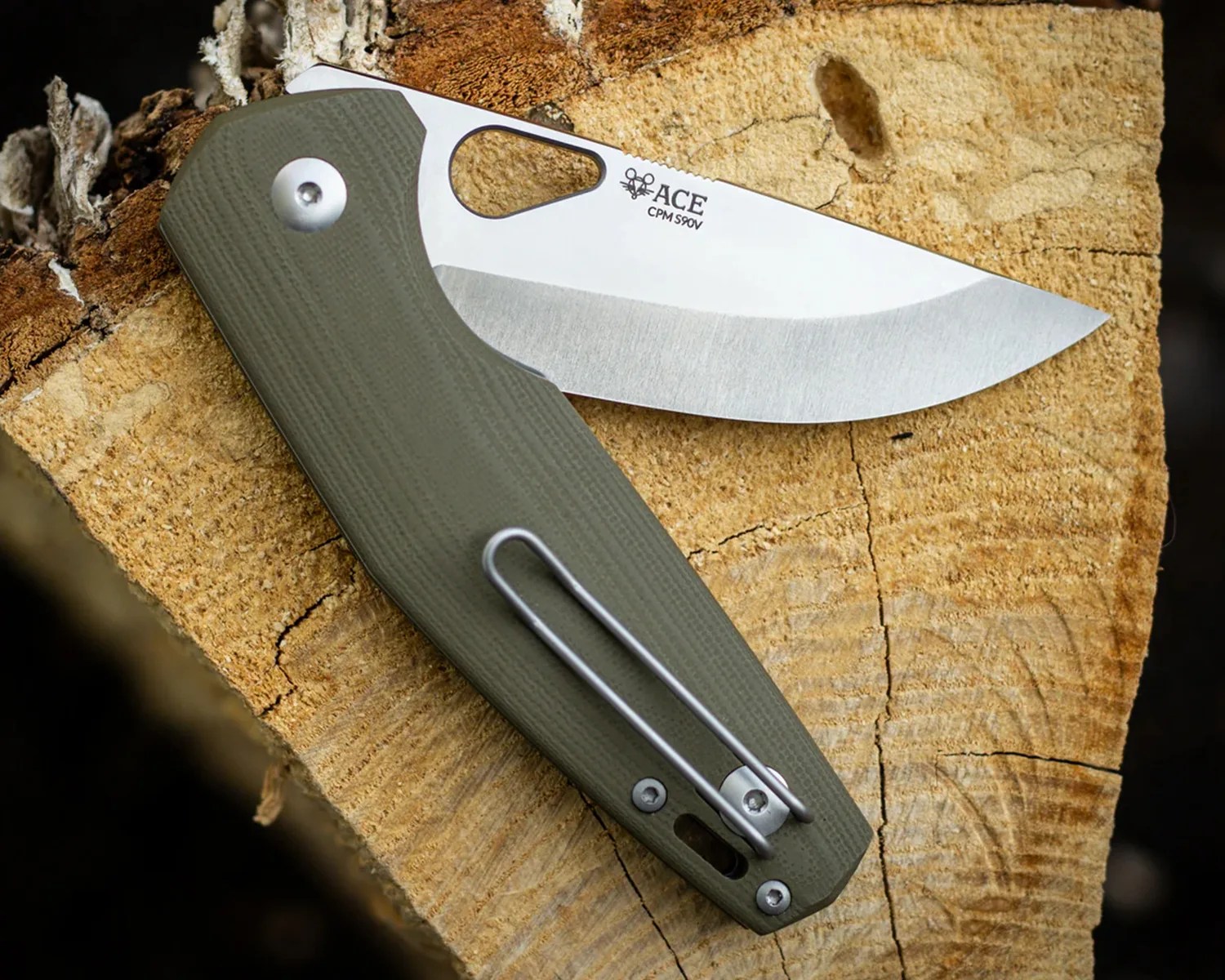 giantmouse ace nimbus v3 half folded