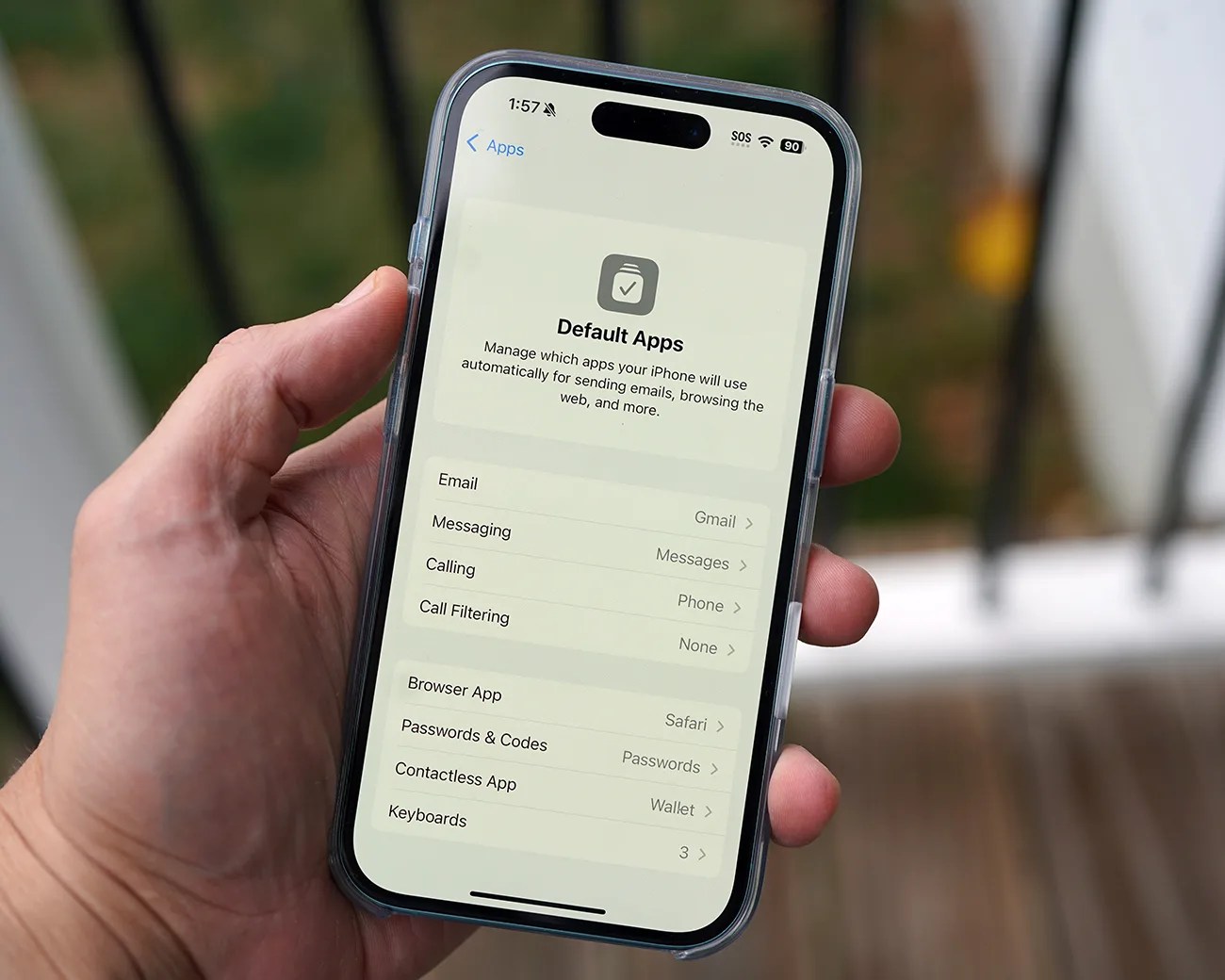 iPhone 18.2 default apps