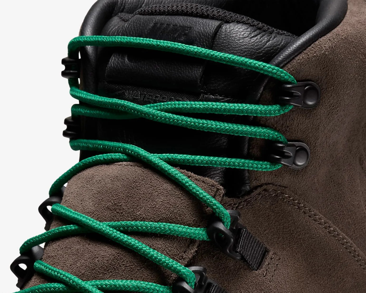 nike hiking boot