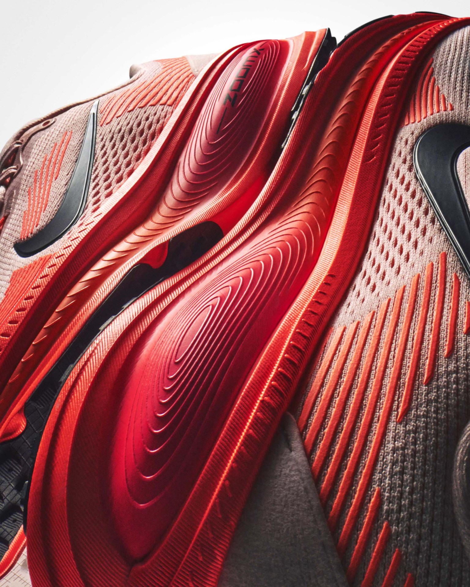nike vomero 18 running shoe