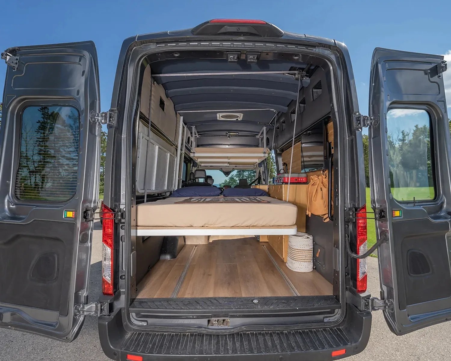 orion-motors-ford-xl-camper-van-beds