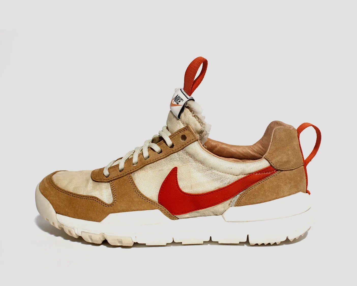 tom sachs mars yard sneaker