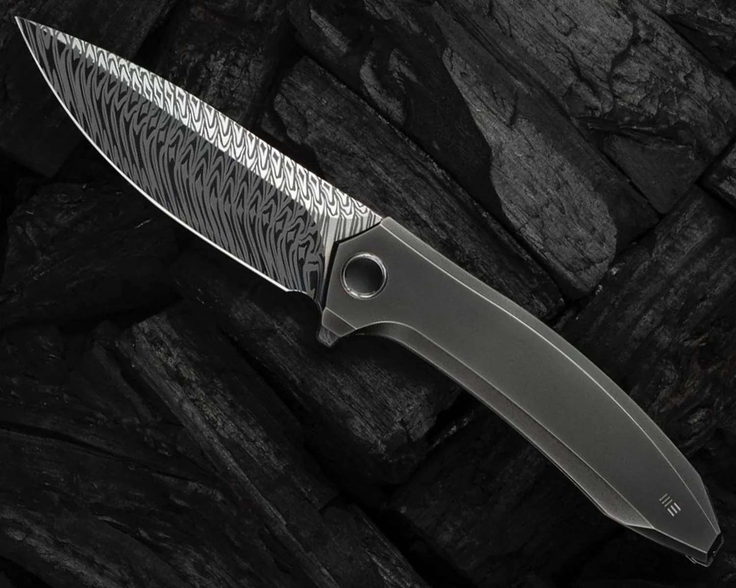 we knife acuminal hero