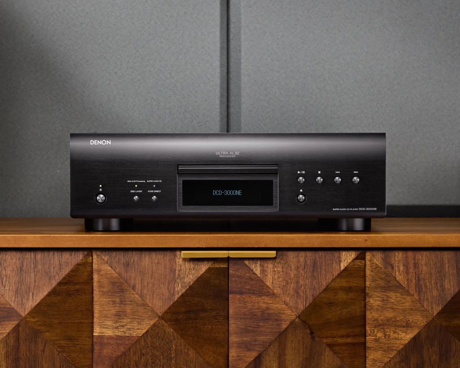 Denon DCD 3000NE reference CD player