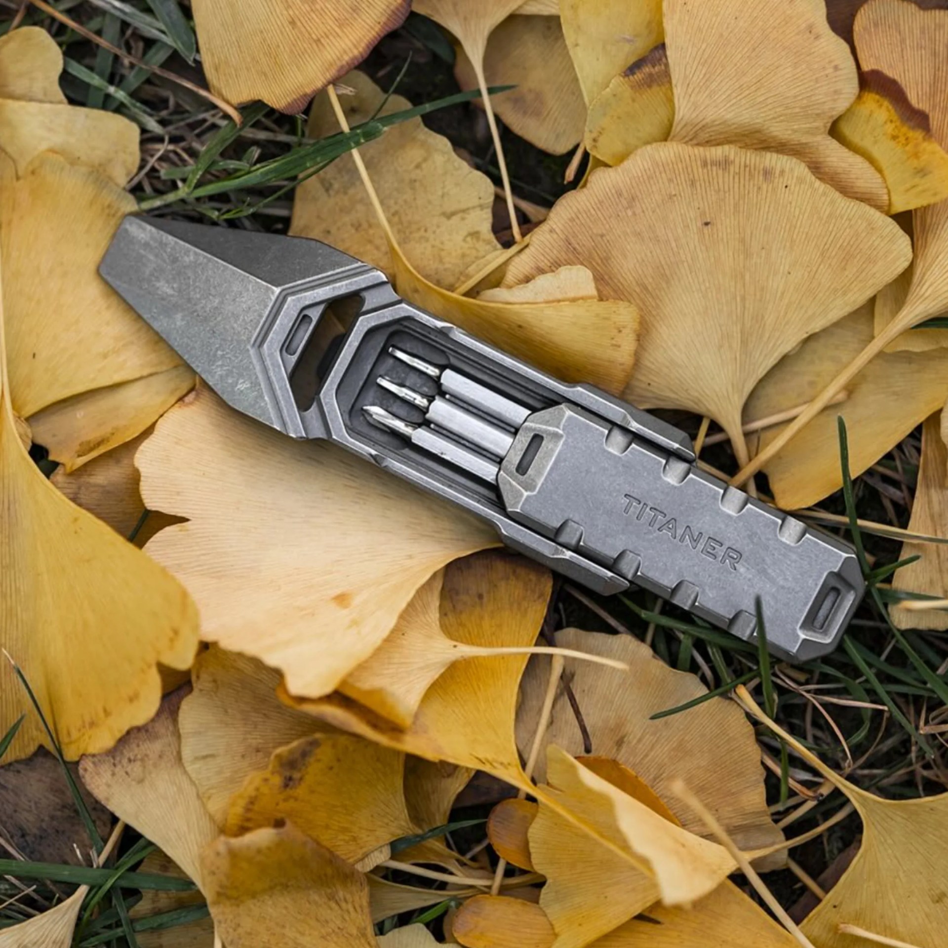 titaner embed
