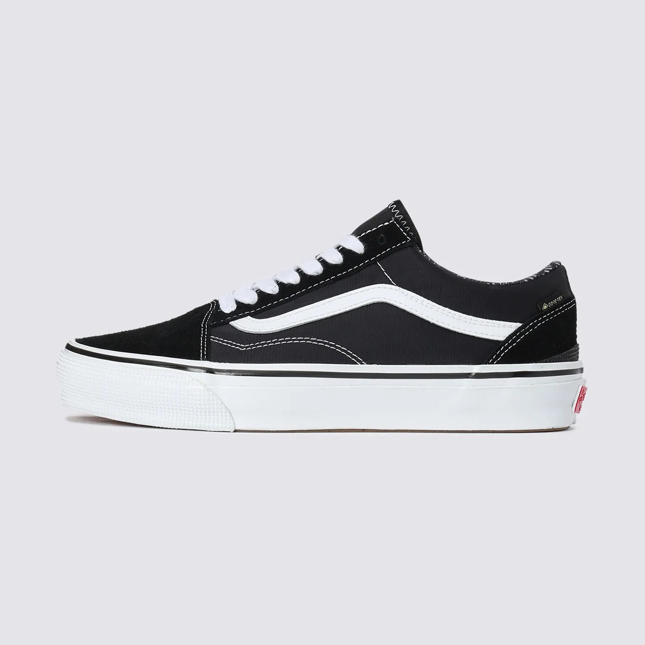black vans shoe