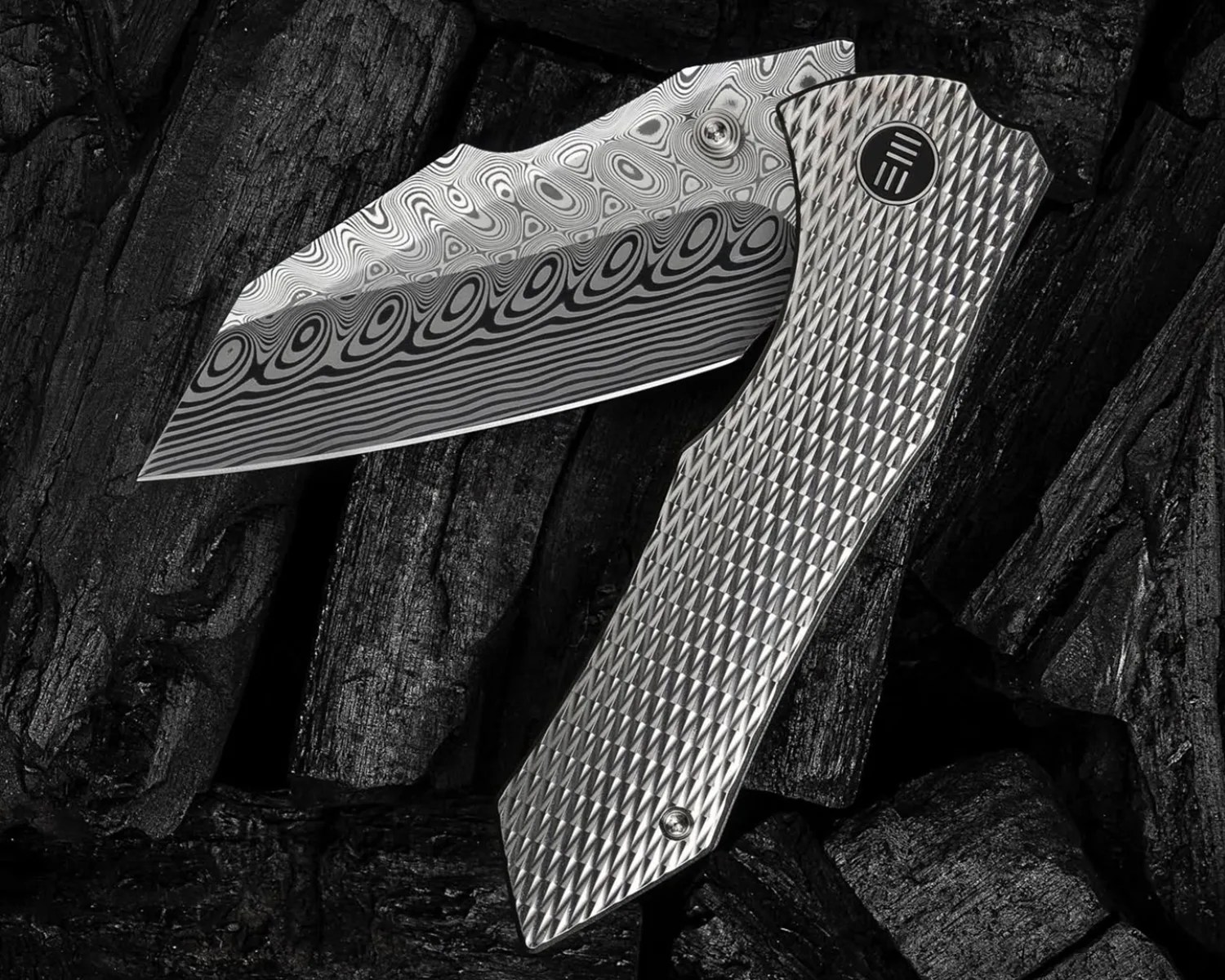 weknife hi-fin xl half fold