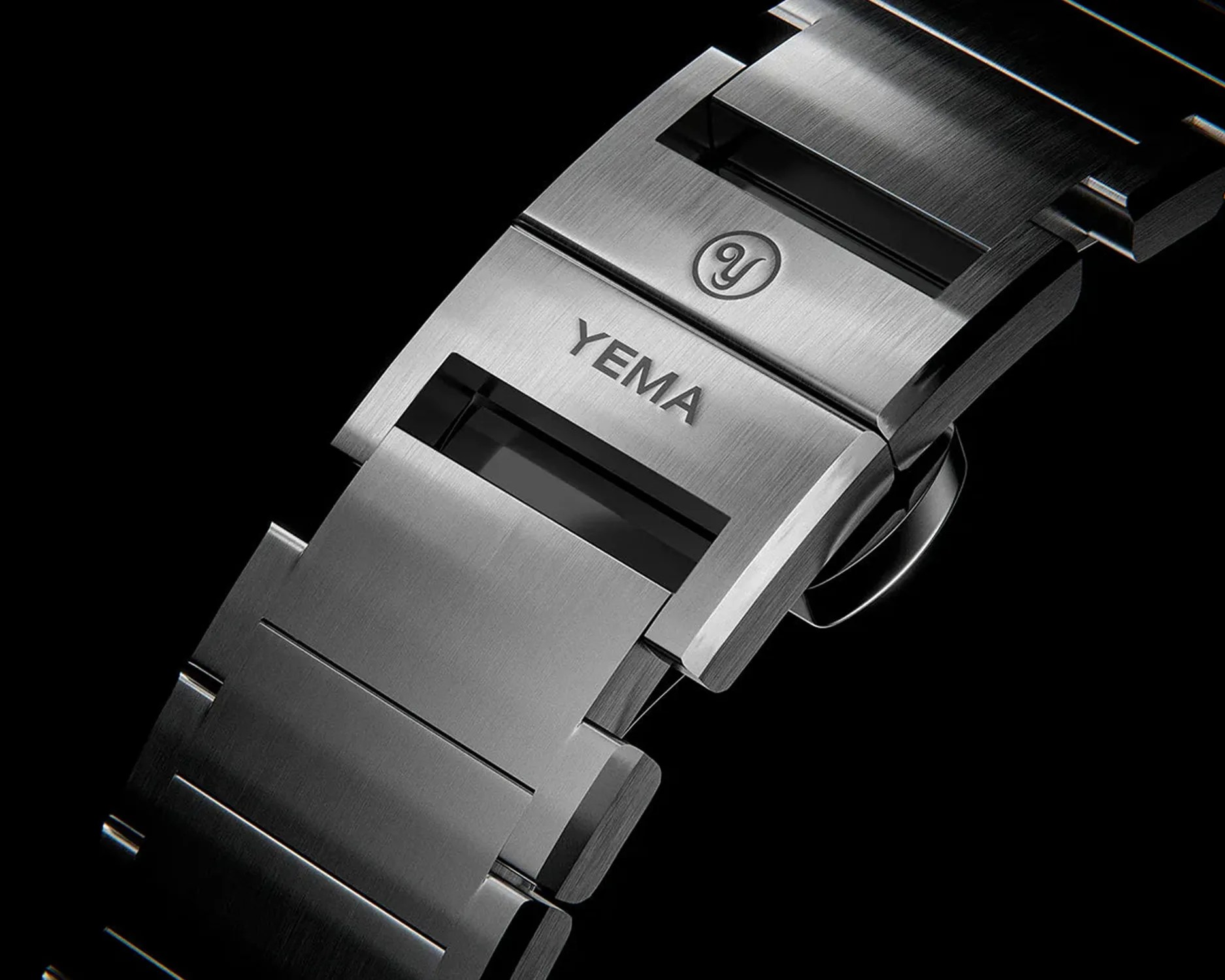 the adjustable clasp on the bracelet of a yema sports watch