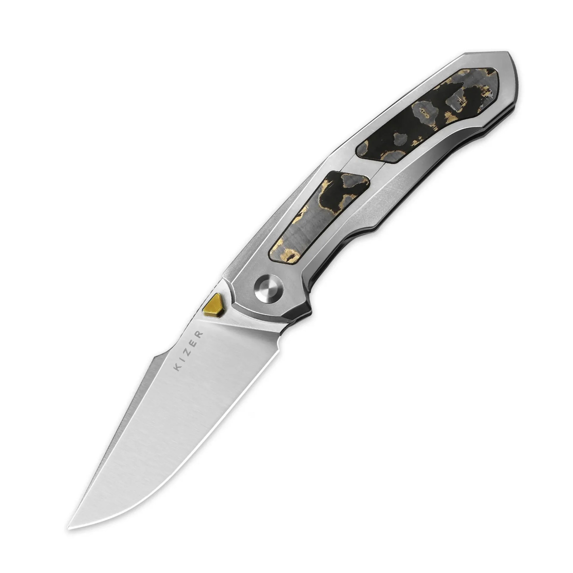 Kizer Feweed knife on white background