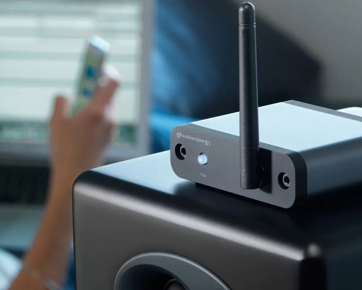 Audioengine B1 Bluetooth transmitter